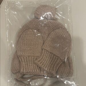 H&M Tan Knit Hat and Mittens Set for Kids